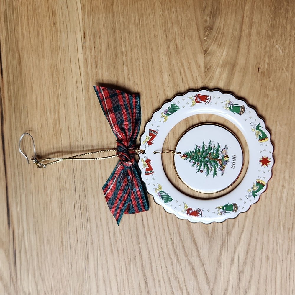 Vintage Porcelain Spode Christmas Ornament  Year 2000 - Picture 4 of 8